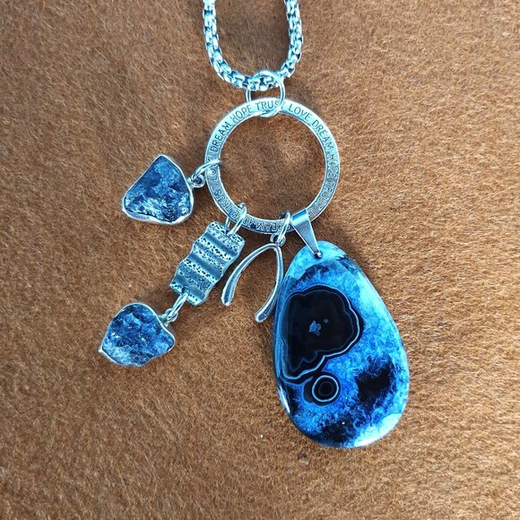 Bold Vintage ANDREA 925 Silver Blue Agate Dream Hope Trust Love Luck Necklace - Picture 3 of 15